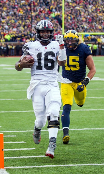 Ohio St QB Barrett likely to play vs Badgers despite surgery